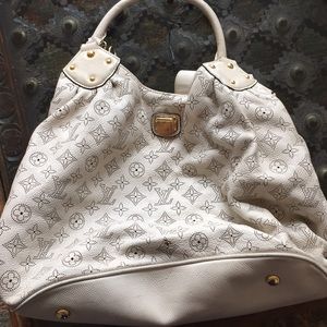 100% AUTHENTIC LOUIS VUITTON HANDBAG